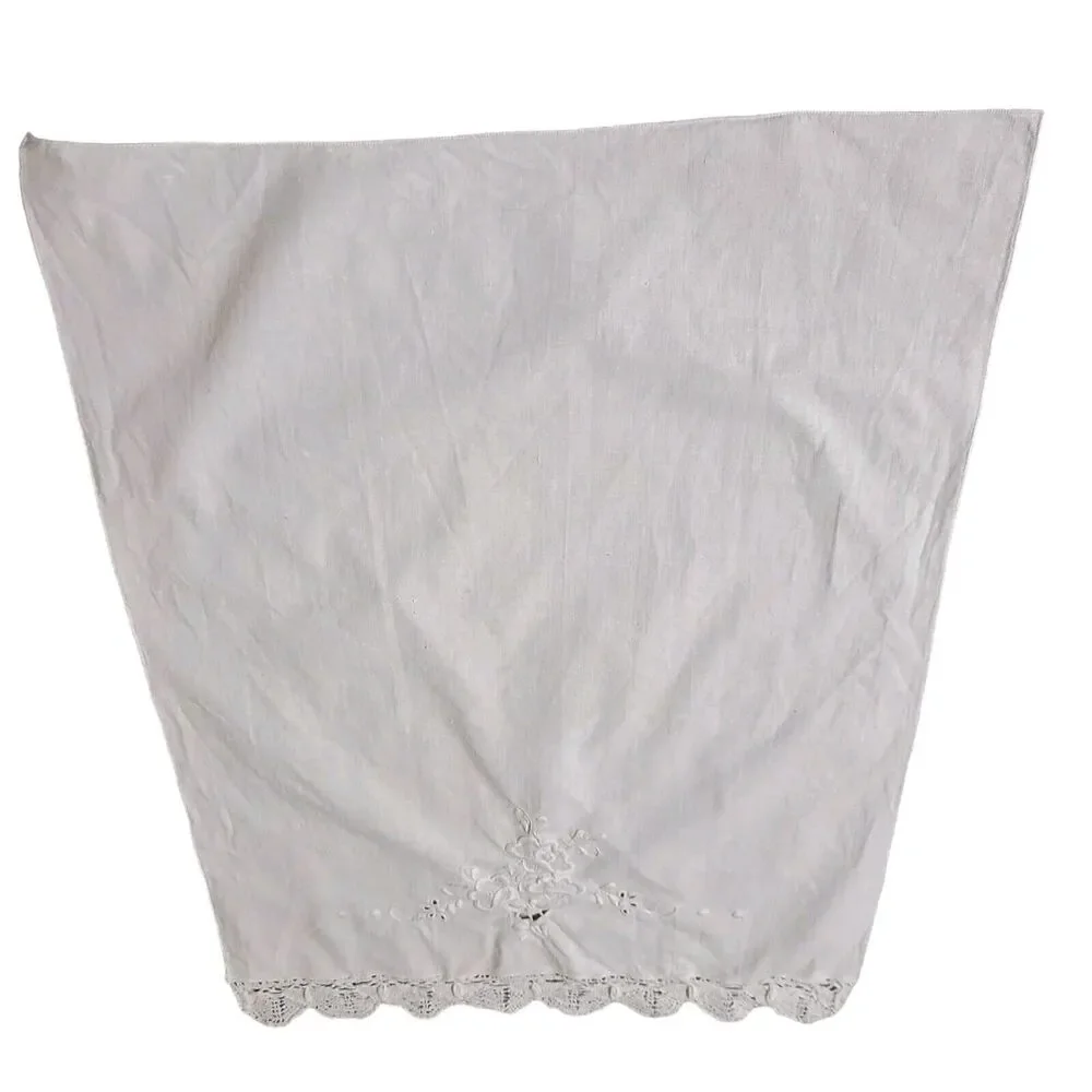 2 Linen Napkins Battenburg Lace Dining Vintage Beautiful‎ Crochet Border Clean